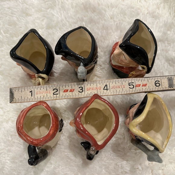 6 Miniature Royal Doulton Character Toby Mugs Jugs - Picture 3 of 16